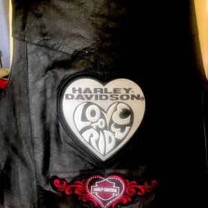 Women’s leather vest